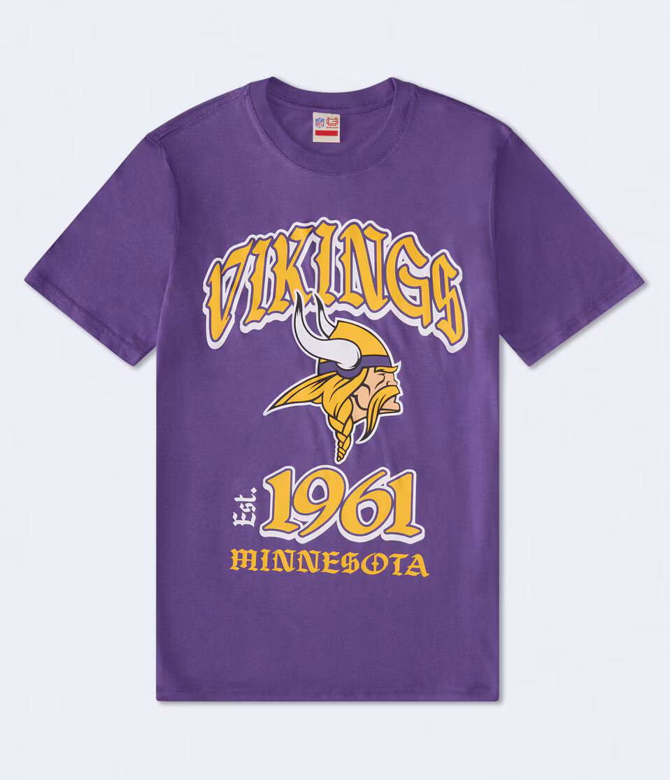 Minnesota Vikings Helmet Relaxed Graphic Tee